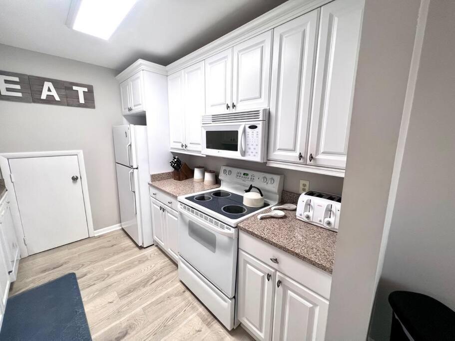 فيلا New Pics! Harbour Town 3Br/3Ba - Pool Access - Book Now هيلتون رئيس جزيرة المظهر الخارجي الصورة